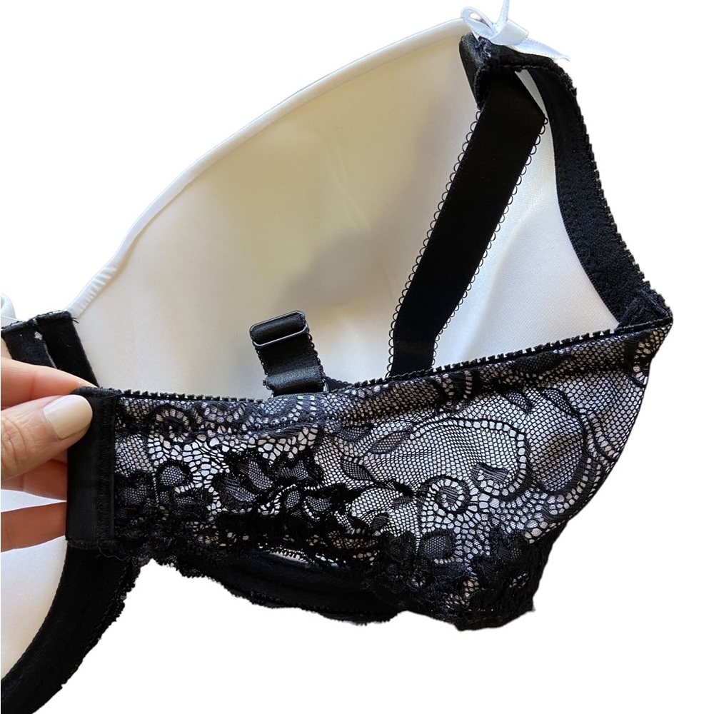 Adore Me Lace Bra - Picture 8 of 9